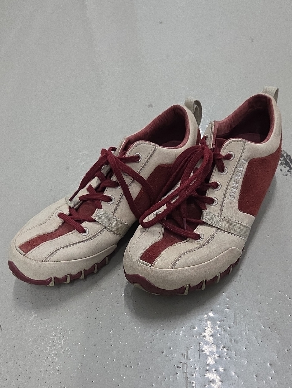 Diesel Women's Cream and Burgundy Athletic Sneakers